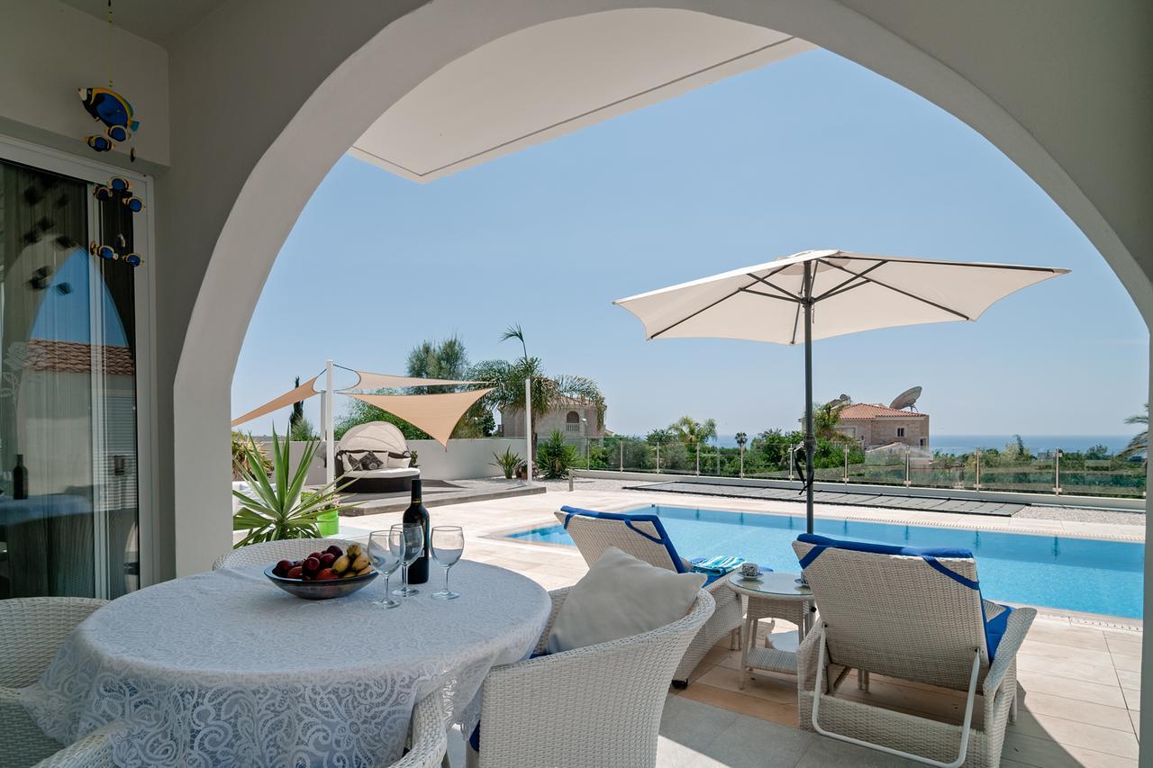 Villa Verdi: Luxury Villa With Private Pool Пейя Экстерьер фото